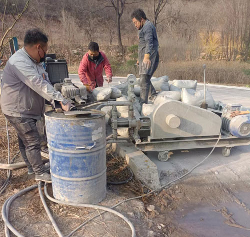 于洪路面下沉注浆